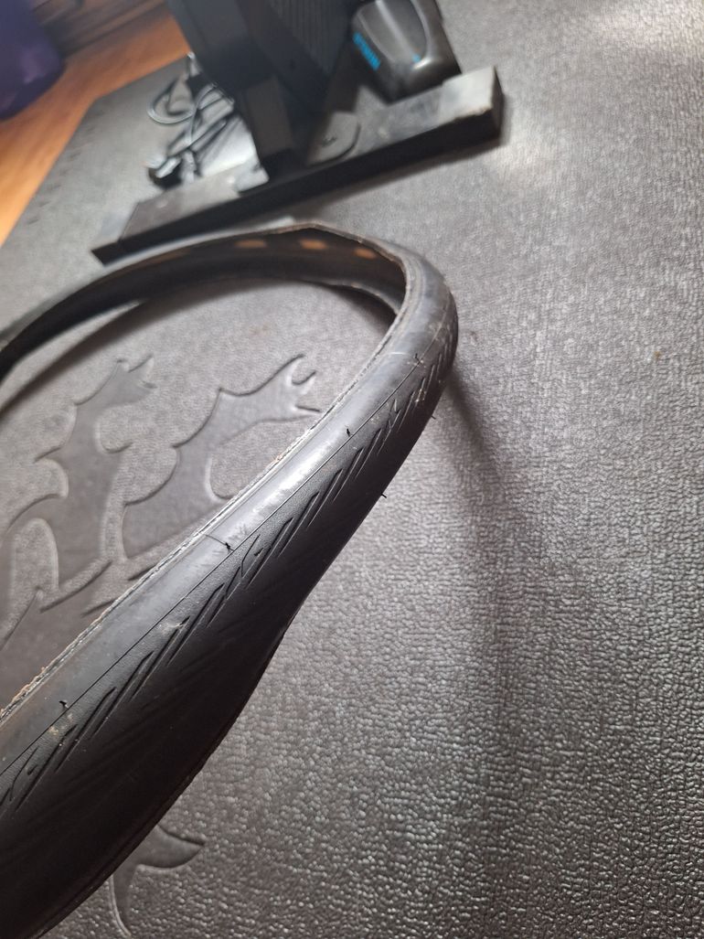 Used Hutchinson Fusion 5 Tires Pair 2025 bike — image 9 of 11