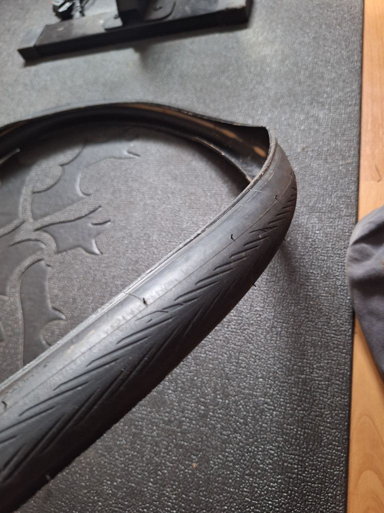 Used Hutchinson Fusion 5 Tires Pair 2025 bike — image 10 of 11