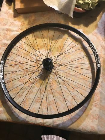 Used Autre Jantes DT Swiss H552 Moyeux Aivee MT2 bike — image 4 of 6