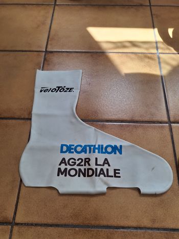 Used Velotoze Decathlon Ag2r 2024 bike — image 2 of 16