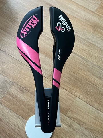 Gebrauchtes Selle Italia SP-01 Boost TM Superflow Giro d'Italia Edition Saddles & Seatposts