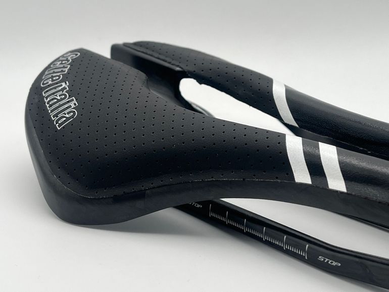 Used Selle Italia SP-01 Tekno Superflow Rennrad Sattel L3 bike — image 15 of 18