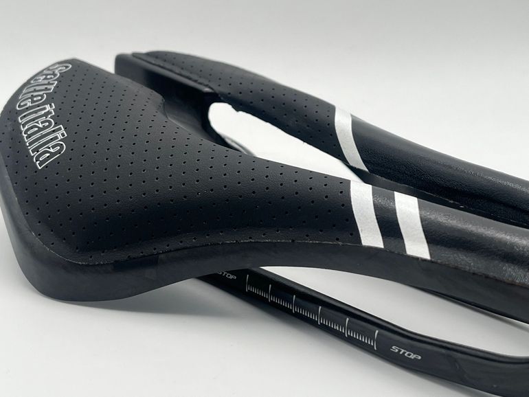 Used Selle Italia SP-01 Tekno Superflow Rennrad Sattel L3 bike — image 14 of 18