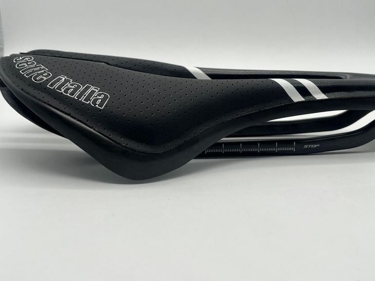 Used Selle Italia SP-01 Tekno Superflow Rennrad Sattel L3 bike — image 11 of 18