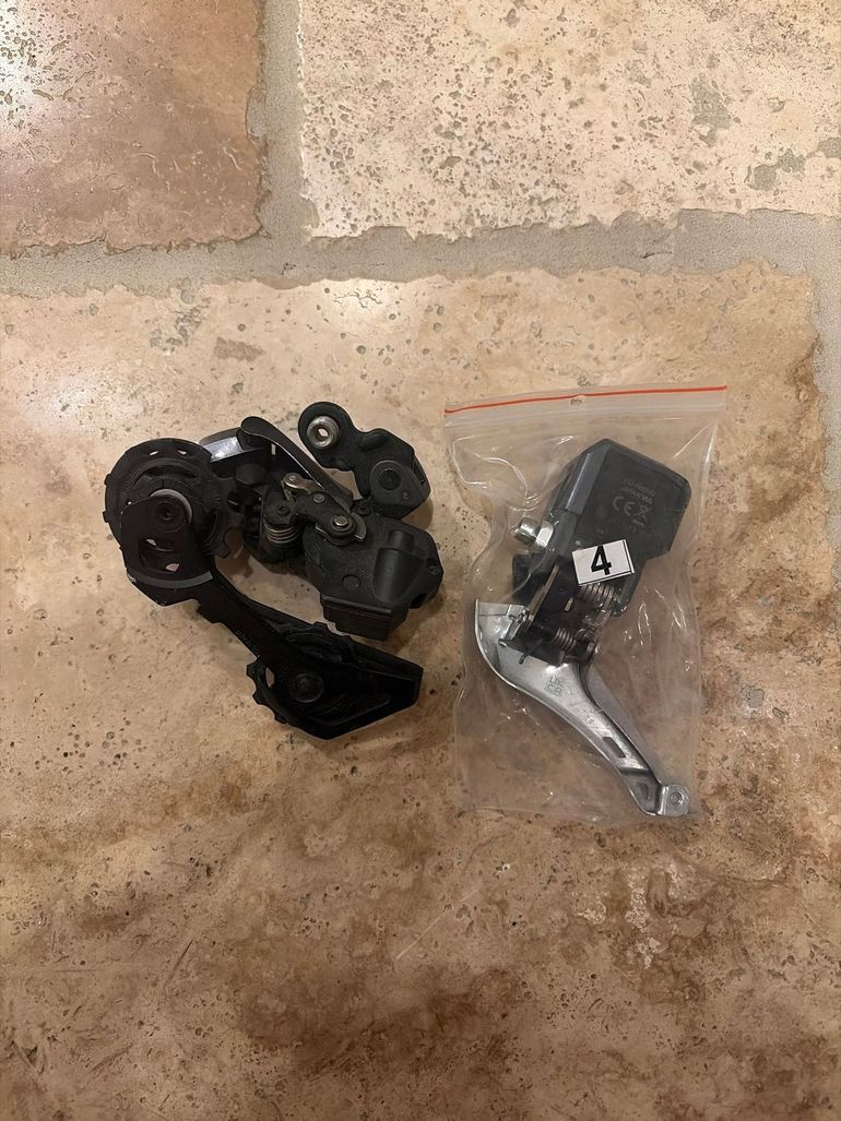 Used Shimano Ultegra R8000 Front and Rear Derailleur bike — image 2 of 2