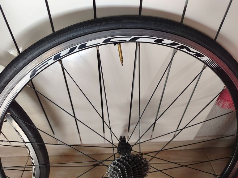 Used Fulcrum Llantas de bici de carretera bike — image 4 of 5
