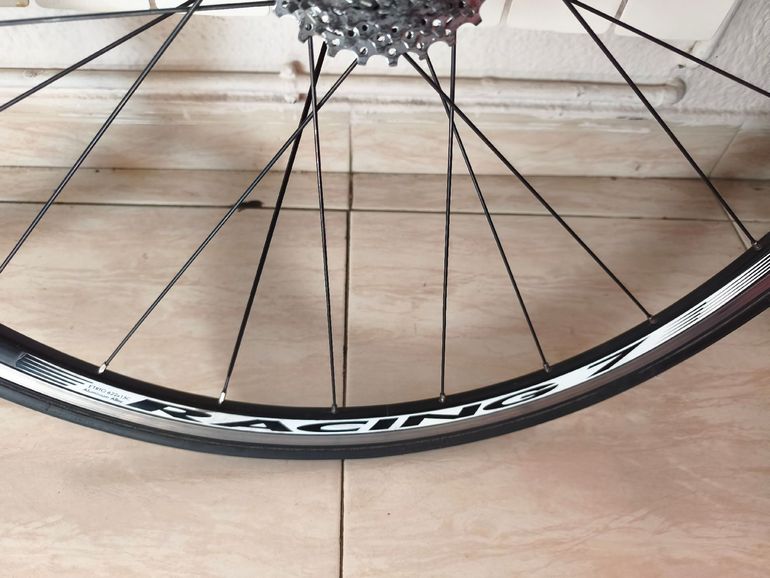 Used Fulcrum Llantas de bici de carretera bike — image 5 of 5