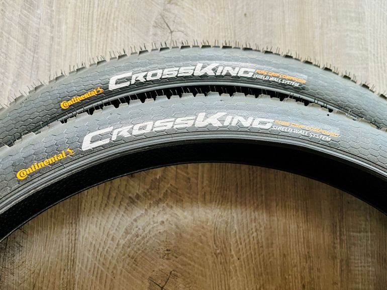 Used Continental Cross King Shieldwall 29x2.2 2025 bike — image 1 of 5