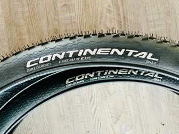 Used Continental Cross King Shieldwall 29x2.2 2025 bike — image 3 of 5