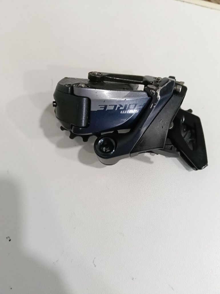 Used Sram Force AXS 12-speed bike — image 1 of 5