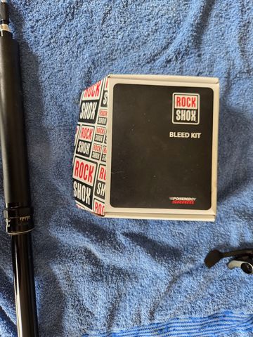 Used RockShox Reverb Dropper Post 2019 bike — image 5 of 7