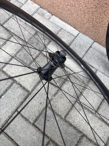 Used Zipp 353 NSW Tubeless Disc-brake Wheelset bike — image 6 of 7