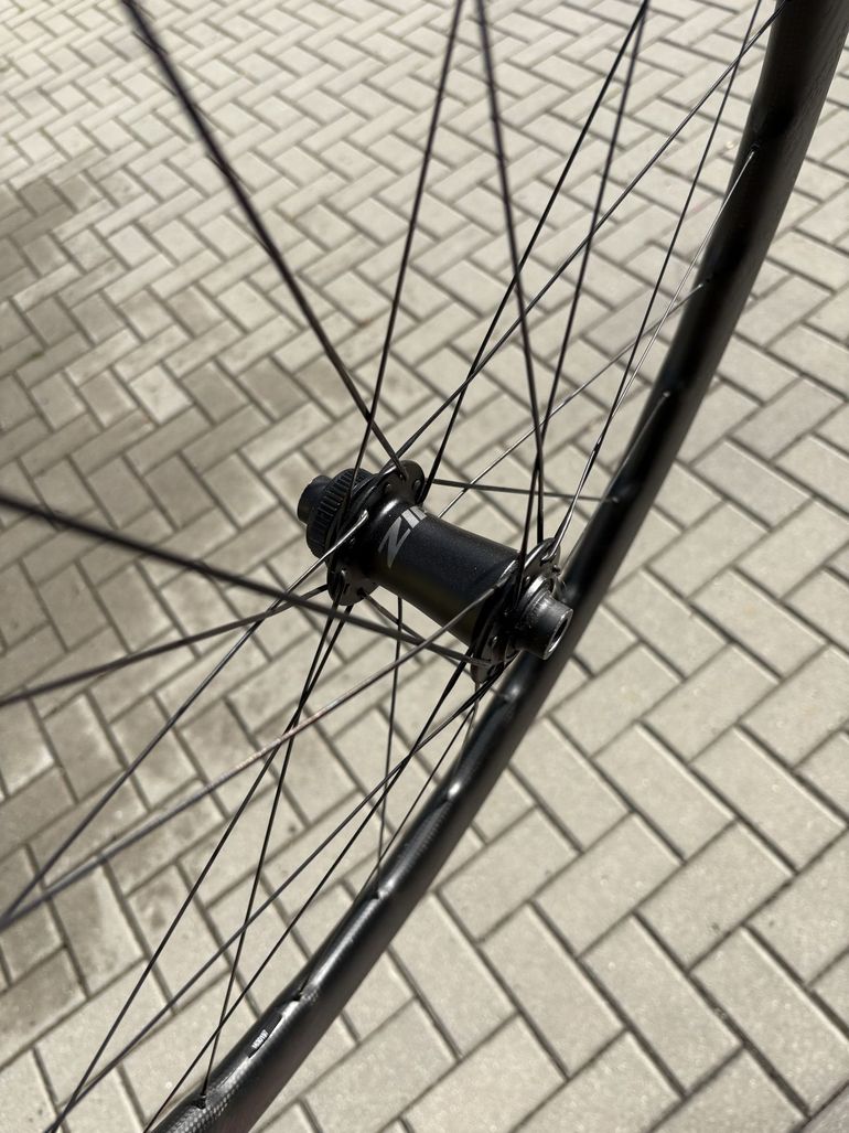 Used Zipp 353 NSW Tubeless Disc-brake Wheelset bike — image 23 of 23
