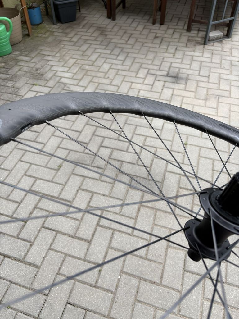 Used Zipp 353 NSW Tubeless Disc-brake Wheelset bike — image 21 of 31