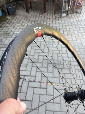 Used Zipp 353 NSW Tubeless Disc-brake Wheelset bike — image 29 of 31