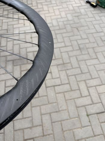 Used Zipp 353 NSW Tubeless Disc-brake Wheelset bike — image 16 of 31