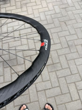 Used Zipp 353 NSW Tubeless Disc-brake Wheelset bike — image 13 of 31