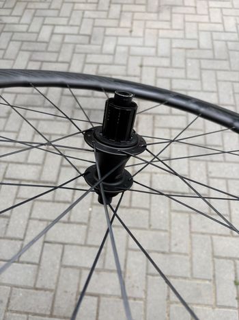 Used Zipp 353 NSW Tubeless Disc-brake Wheelset bike — image 18 of 31