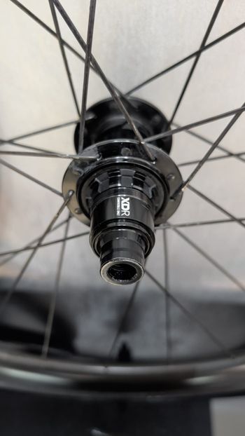 Used Zipp 303 S Carbon Tubeless Wheel 2025 bike — image 4 of 5