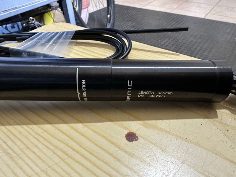 Used X-Fusion Manic Dropper Seatpost 30.9mm 150mm bike — image 3 of 6