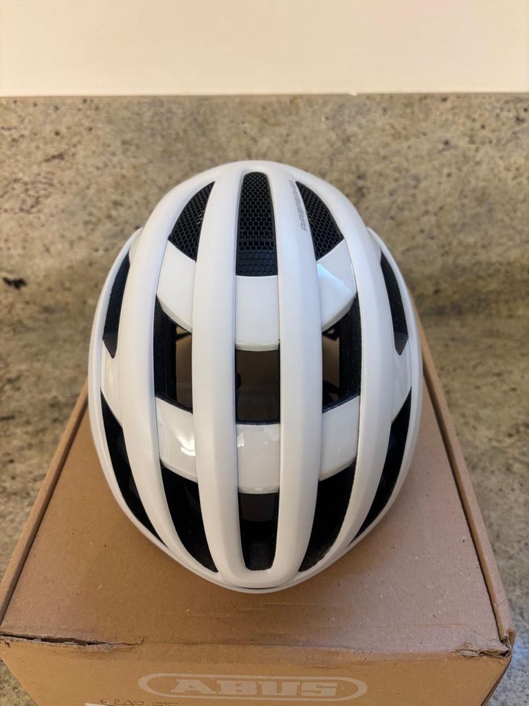 Used ABUS AirBreaker 2.0 MIPS Helmet 2026 bike — image 4 of 8