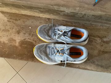 Hoka rincon 4 2025 Running Shoes usato