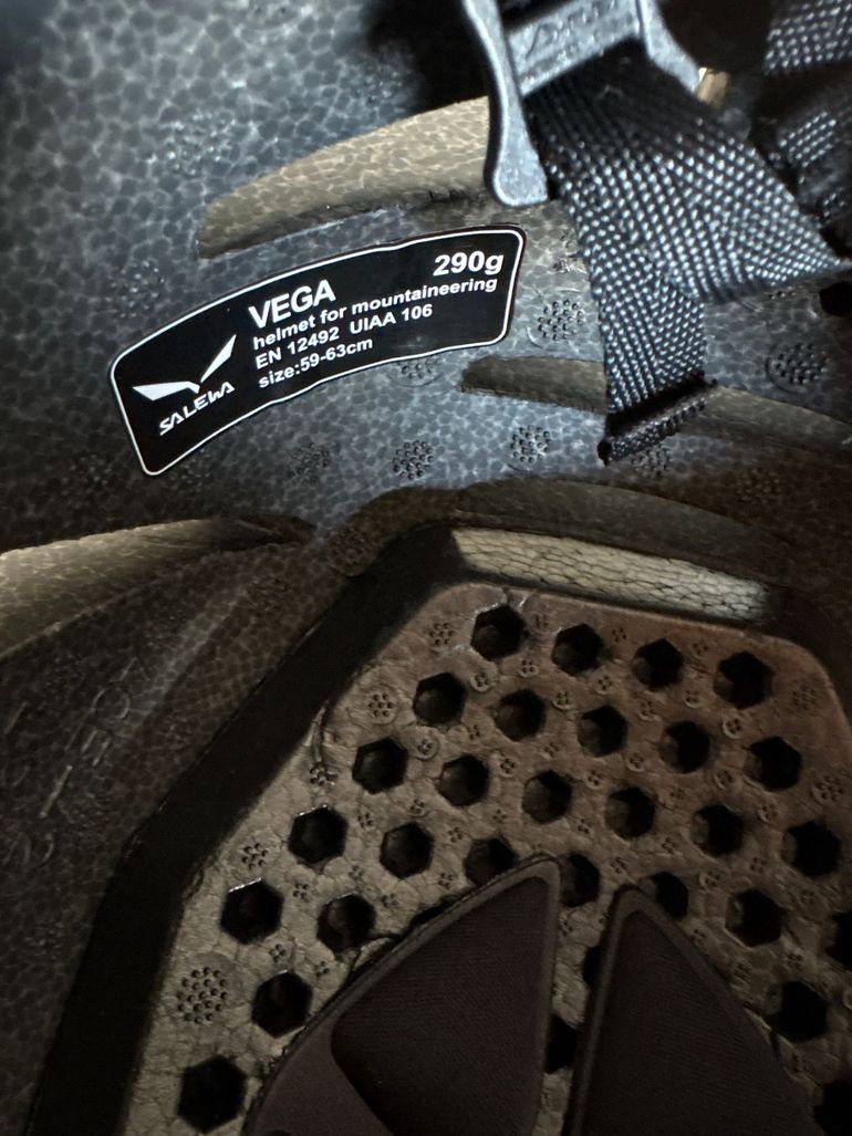 Used salewa Vega 2025 bike — image 5 of 5