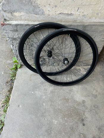Used Airsteeem AL31 Disc Clincher Wheelset bike — image 3 of 5
