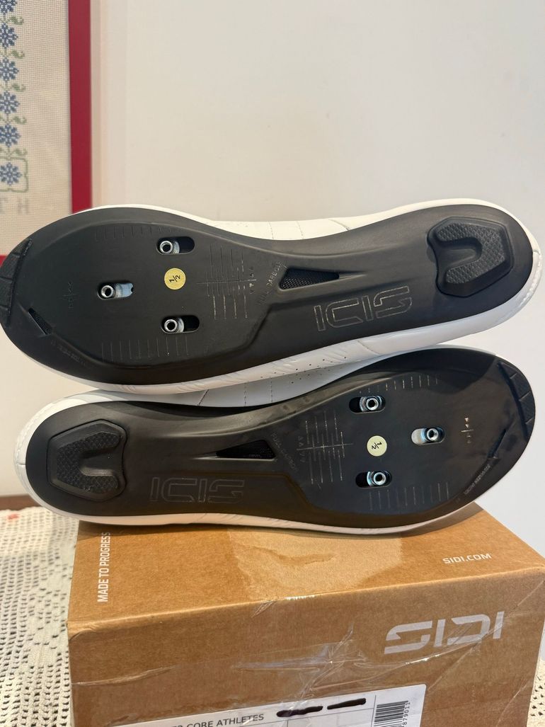 Used Sidi wire 3 core athletes 2026 bike — image 6 of 7