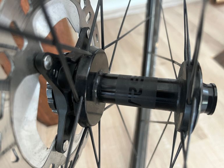 Used Bontrager Aeolus RSL 37 Tubular Carbon Wheelset bike — image 5 of 8