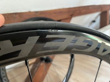 Used Bontrager Aeolus RSL 37 Tubular Carbon Wheelset bike — image 7 of 8