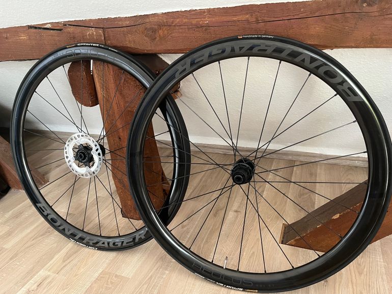 Used Bontrager Aeolus RSL 37 Tubular Carbon Wheelset bike — image 1 of 8
