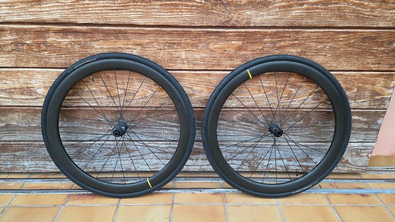 Used Mavic Cosmic SL 45 Disc 23mm 2024 bike — image 1 of 3