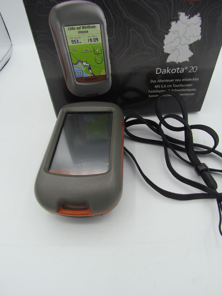 Used Garmin Dakota 20 GPS bike — image 1 of 6