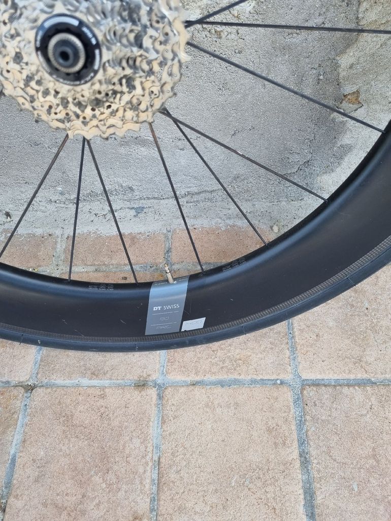 Used Dt Swiss ARC 1400 DICUT DB 85 12/142 mm Shimano 2024 bike — image 8 of 9