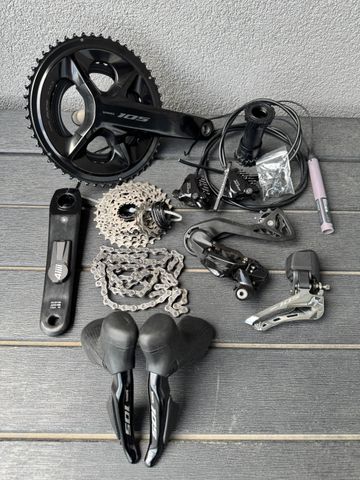 Używany Shimano 105 di2 R7150 incl. 4iii PM Drivetrain & Pedals