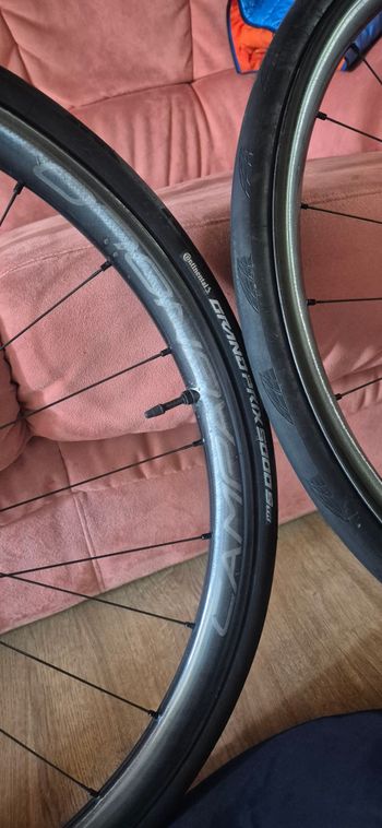 Used Campagnolo Levante Gravel Wheelset 2024 bike — image 5 of 7