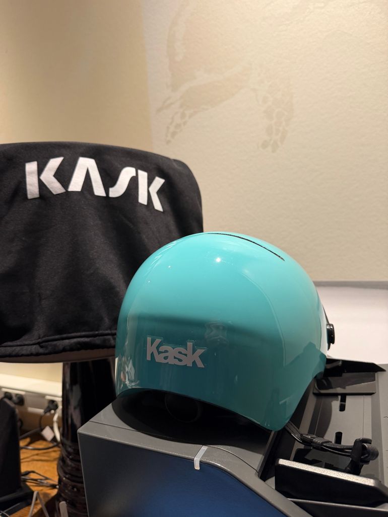 Used Kask Aqua Helmet L Urban Lifestyle 2024 bike — image 3 of 5