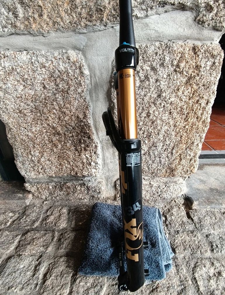 Used Fox 34 FACTORY 130 Grip X /26 2025 bike — image 5 of 11
