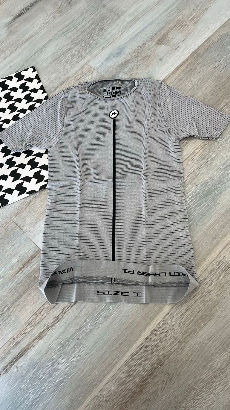 Used Assos Camisola Interior 2025 bike — image 5 of 12
