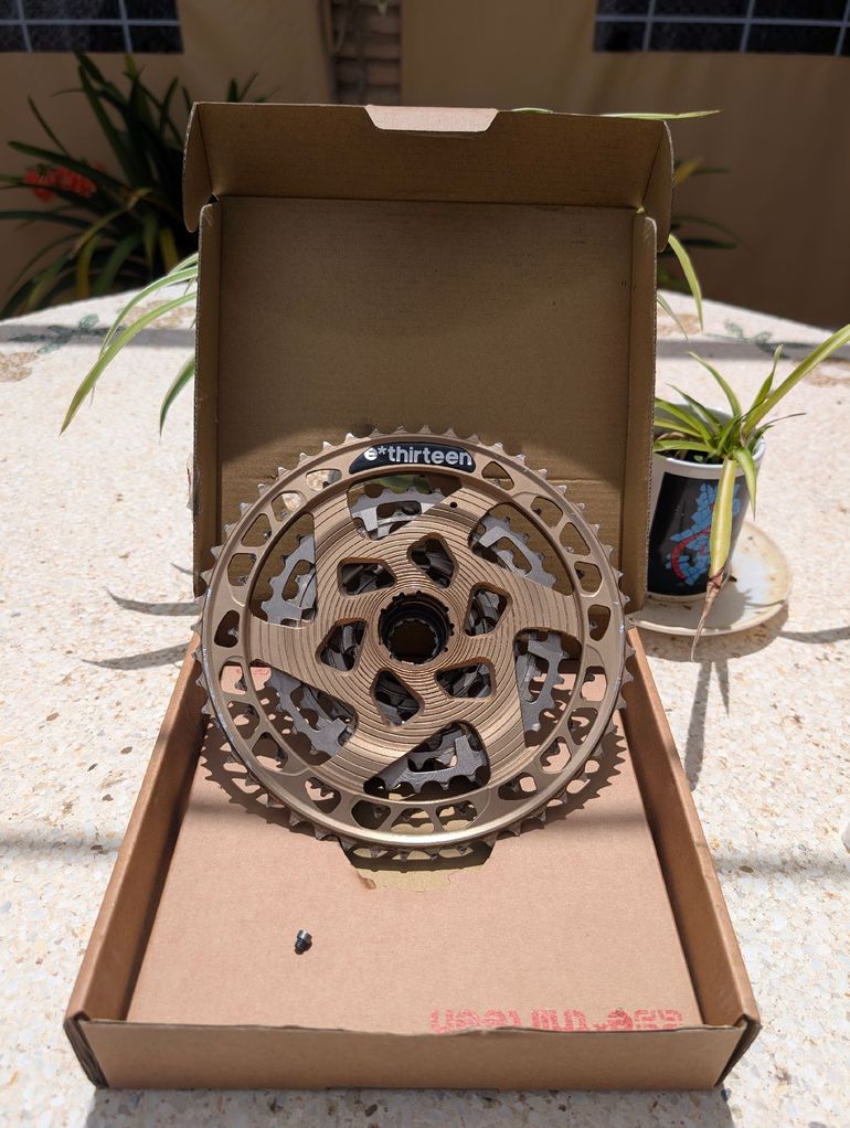 Used E*Thirteen Helix Plus 12-Speed 9-50t Cassette 2024 bike — image 3 of 7