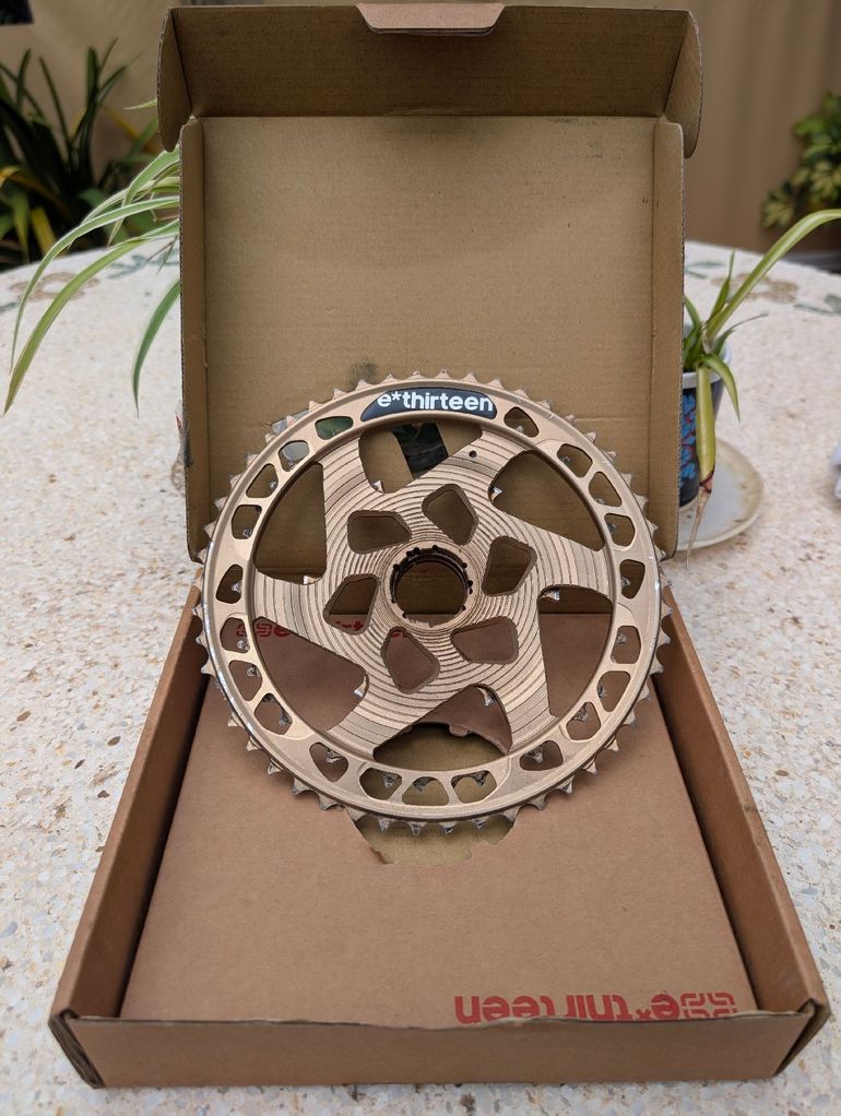 Used E*Thirteen Helix Plus 12-Speed 9-50t Cassette 2024 bike — image 7 of 7