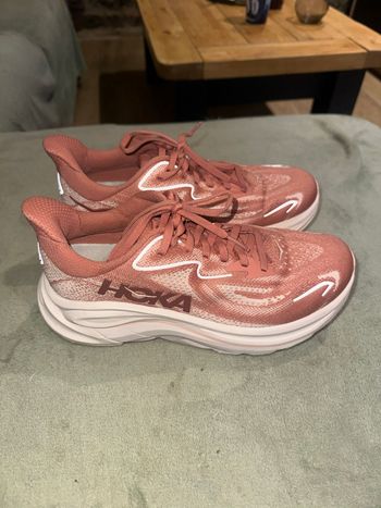 Used Hoka Clifton 10 2025 bike — image 2 of 5