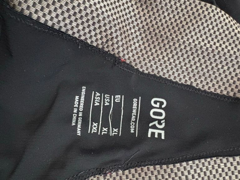 Used Gorewear Endurance Bib Shorts XL 2025 bike — image 3 of 4