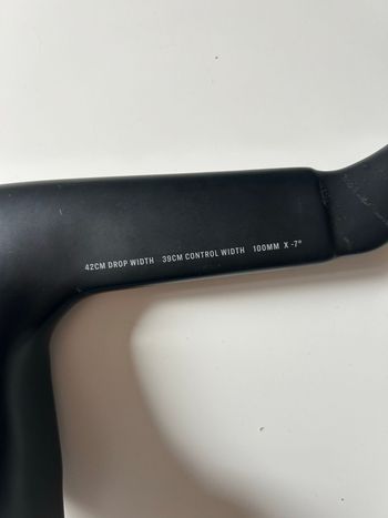 Used Trek Madone Slr gen 8 cockpit 2025 bike — image 4 of 4