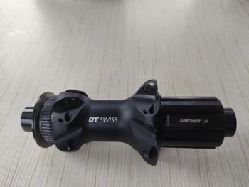 Used Dt Swiss 370 Rear Hub 11-speed Ratchet 2024 bike