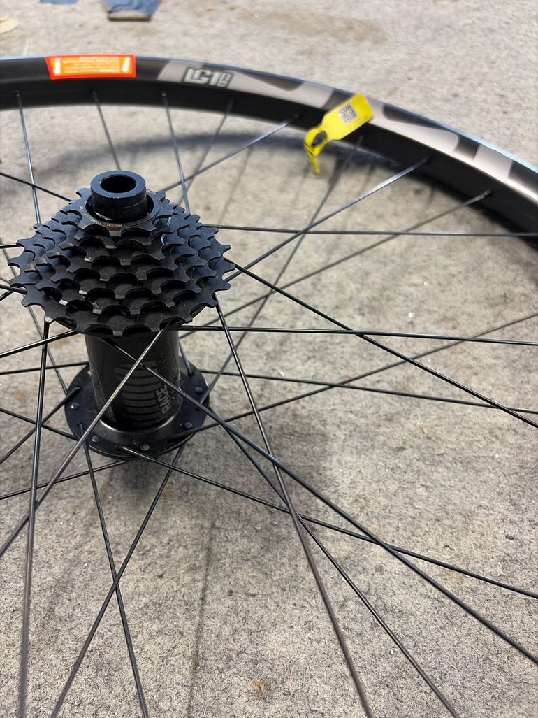 Used E*Thirteen LG1R Carbon DH 27,5 2025 bike — image 2 of 5
