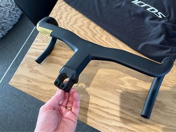 Brugt Syncros CRESTON IC SL Aero Handlebar 2026 bike — billede 3 af 6