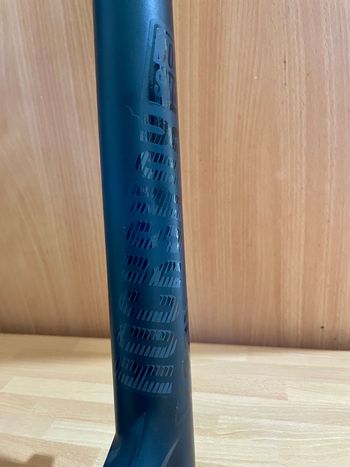 Used RockShox Yari RC 27.5" 190mm bike — image 7 of 9