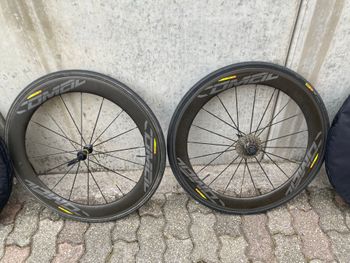 Used Mavic Comete 65 Wheelset 2022 bike — image 4 of 5